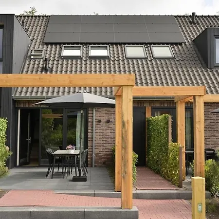 Heide Hoeve Met Sauna & Hottub | 6 Personen *