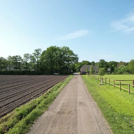 度假居 Heide Hoeve Met Sauna & Hottub | 6 Personen 欧特罗