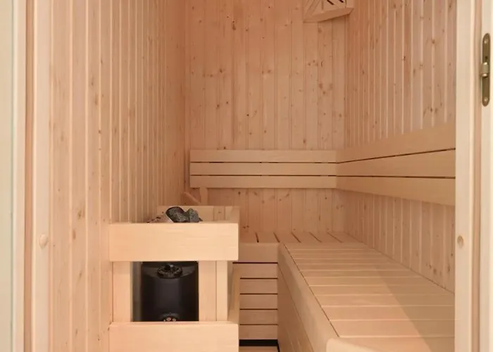 Holiday home Heide Hoeve Met Sauna & Hottub | 6 Personen